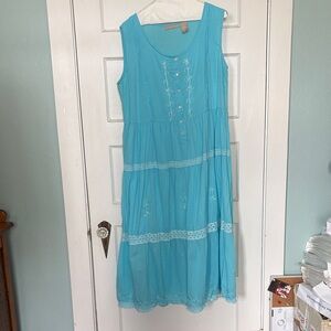 Signature Studio Blue Sleeveless Embroidered Dress Size M